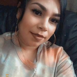 Meet your Posher, Ely